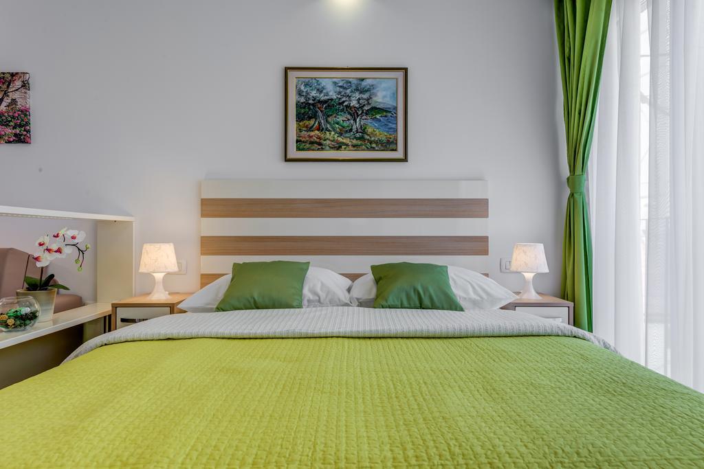 Room&Studio Apartment Just Enjoy Split Exterior foto