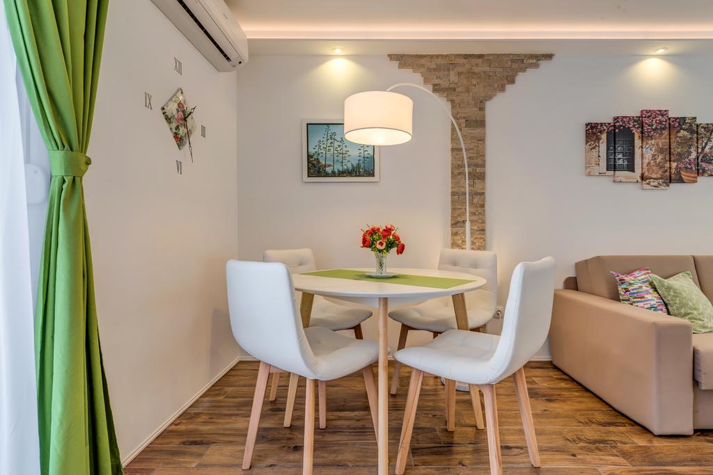 Room&Studio Apartment Just Enjoy Split Exterior foto