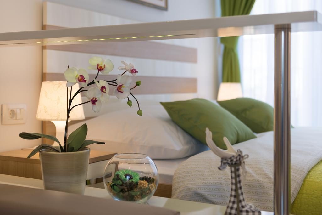Room&Studio Apartment Just Enjoy Split Exterior foto