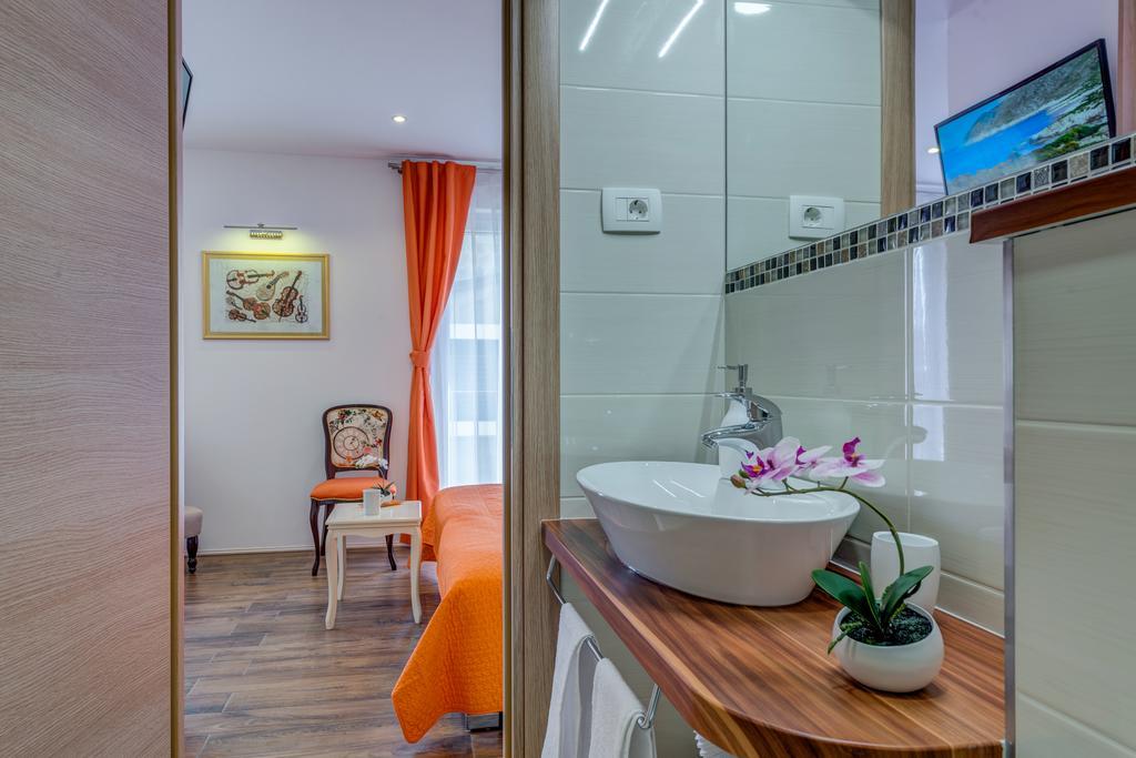 Room&Studio Apartment Just Enjoy Split Exterior foto