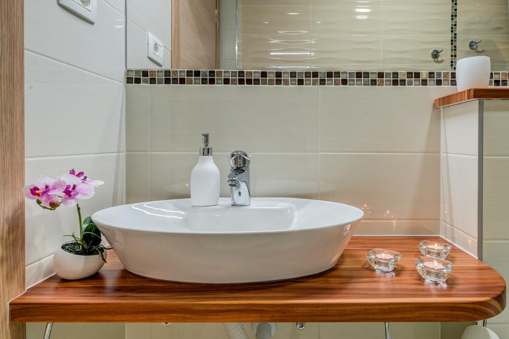 Room&Studio Apartment Just Enjoy Split Exterior foto